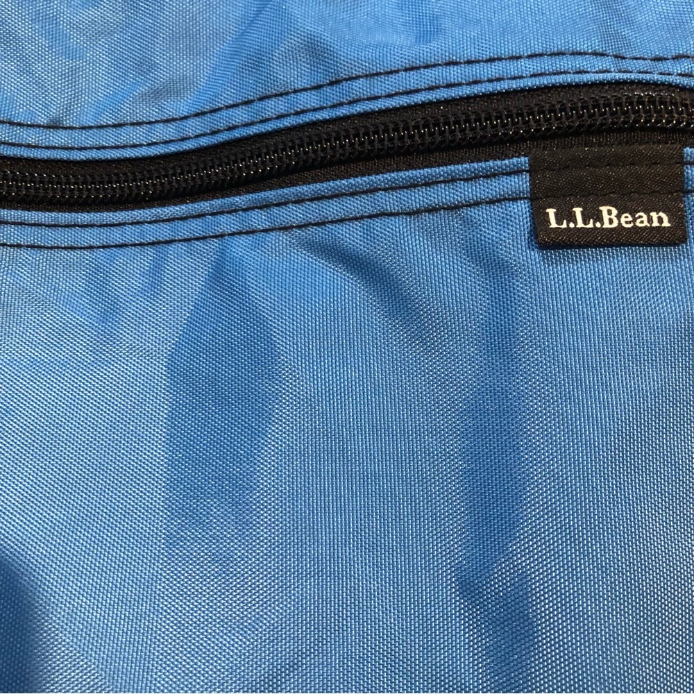 L.L. Bean Blue Toiletry Bag - Picture 2 of 5